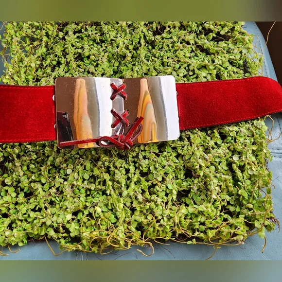 Vtg Lace Up JEWEL CASE Red Suede Leather Silver Cross Tie Easy Back Closure Belt - Picture 9 of 16